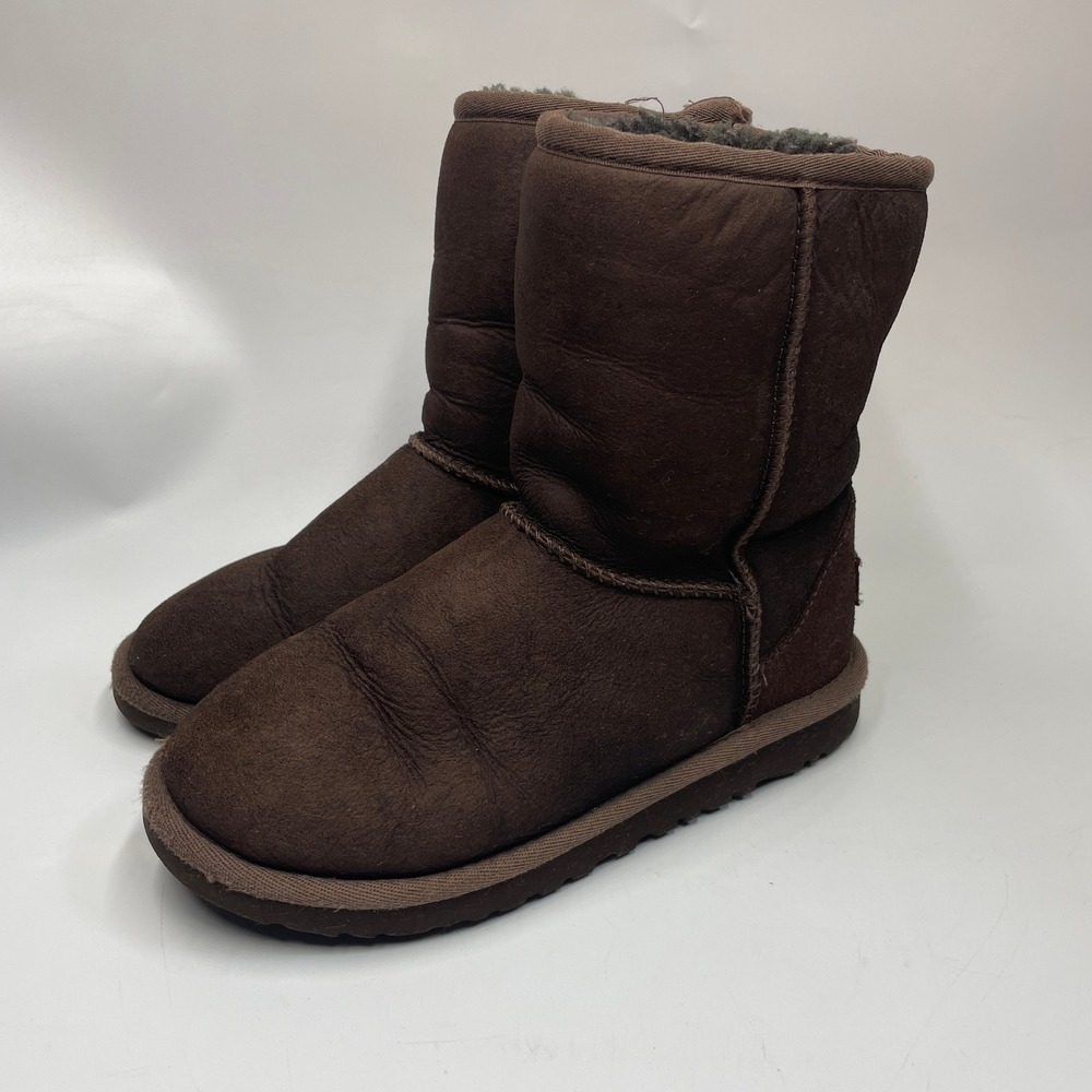 UGG Australia Kids 2 Boots Classic Short Chocolate Brown Suede 5251